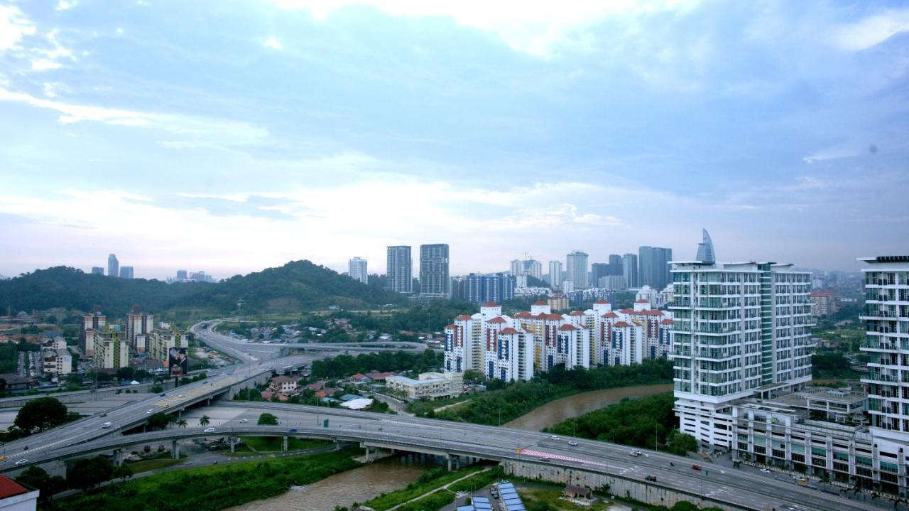 Verve Suites KL South Kuala Lumpur Exterior foto